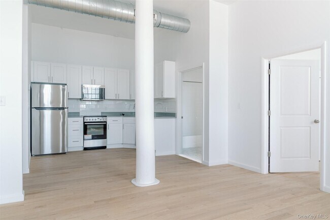 Foto del edificio - 155 River St