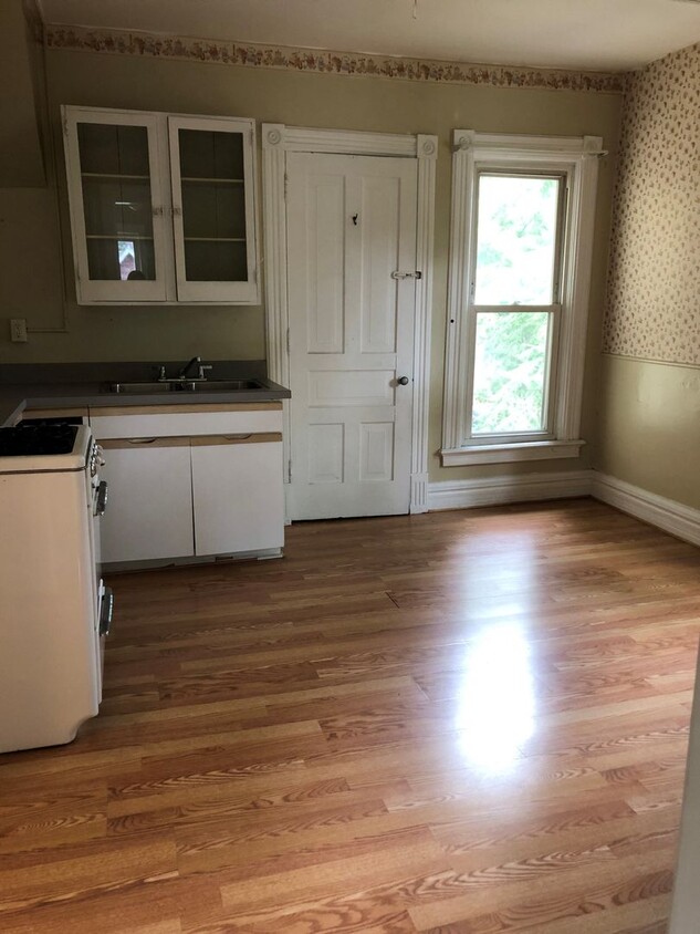 Foto principal - 1020 W Kalamazoo Ave