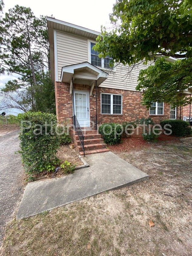 Foto del edificio - 15-16 Ashleys Place - Outside CoC - R19205...