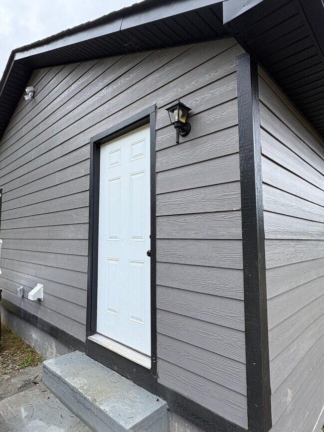 Building Photo - 201 Fort Shoals Rd