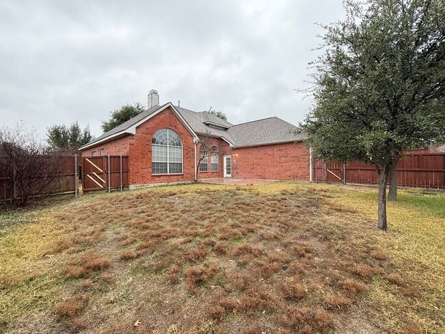 Photo - 2405 Hopkins Dr House