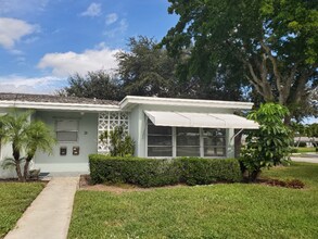 Building Photo - 277 W High Point Ct