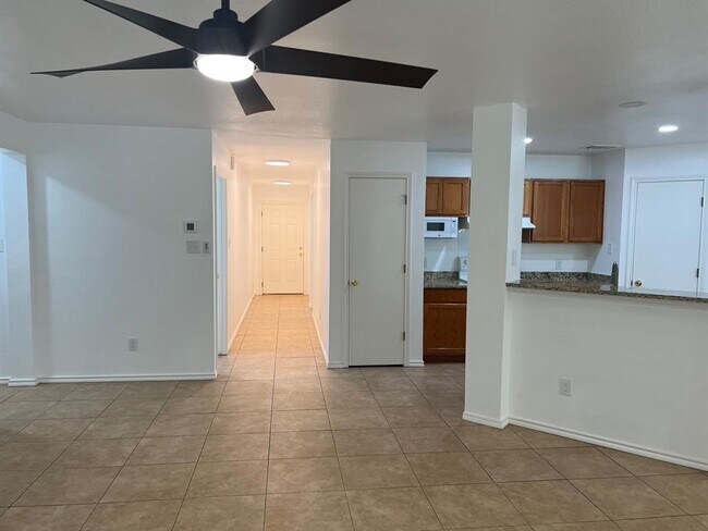 Building Photo - 18121 Skysail Dr