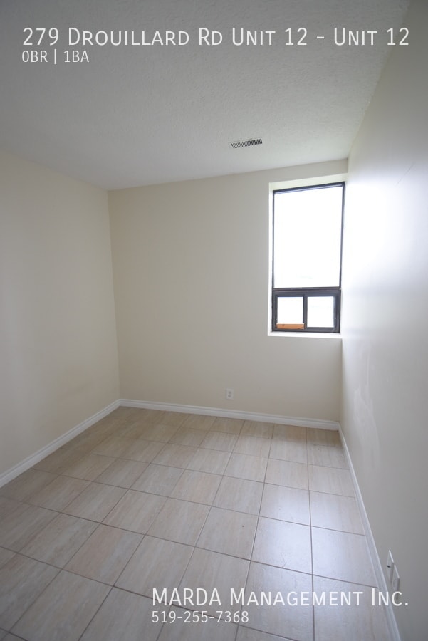 Photo du bâtiment - ROOM FOR RENT IN FORD CITY IDEAL FOR MATUR...