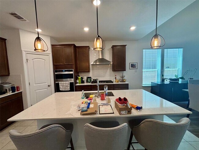 Foto del edificio - 325 Harbors Ln