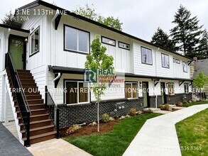 Building Photo - 583 NE 113th Ave