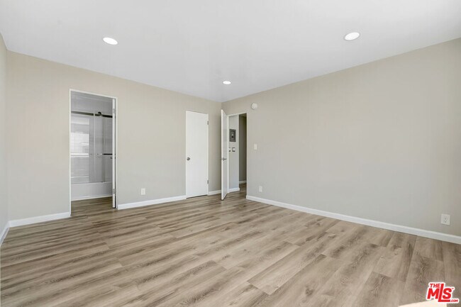 Foto del edificio - 932 Maltman Ave