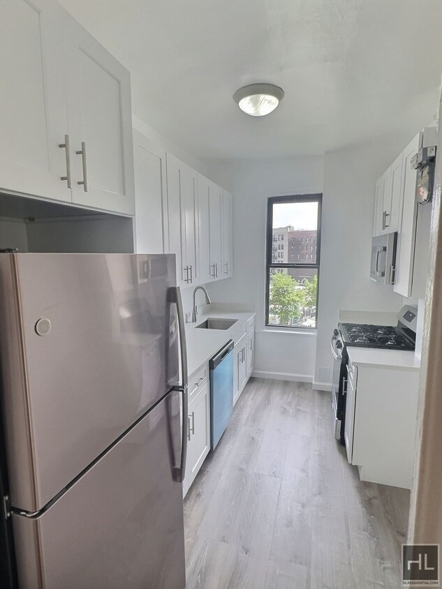 Building Photo - West 170th Street