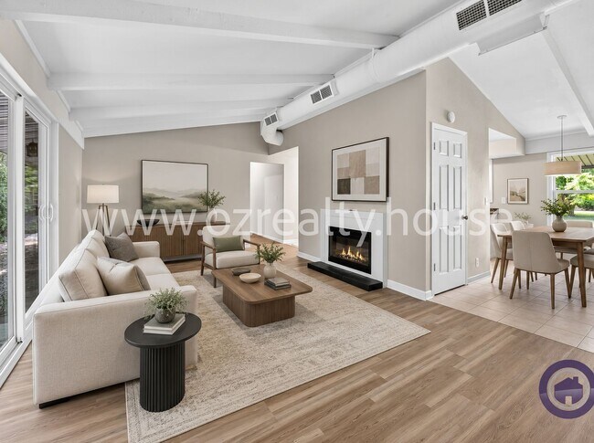 Foto del edificio - 3040 E Lincolnshire Blvd