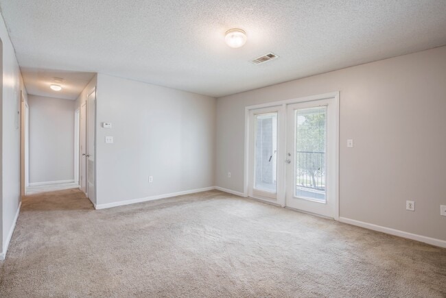 Living Area - Pointe at Boardwalk