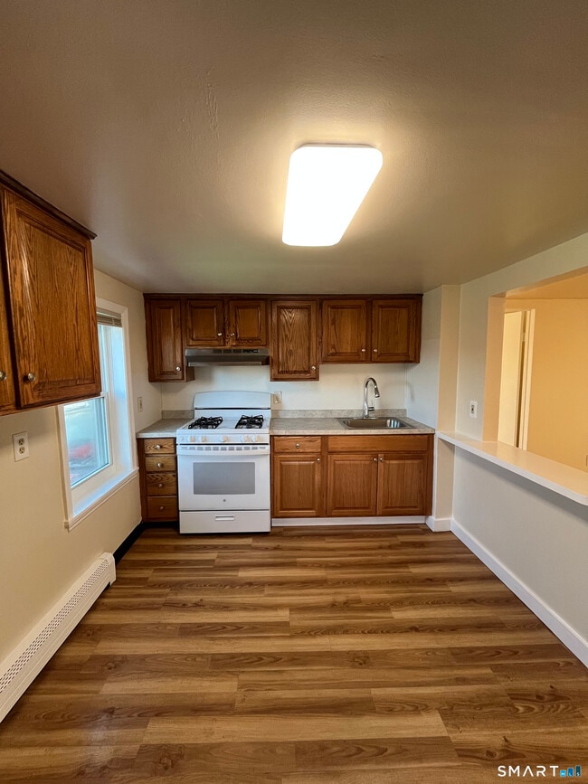 Foto del edificio - 6 Pleasant St