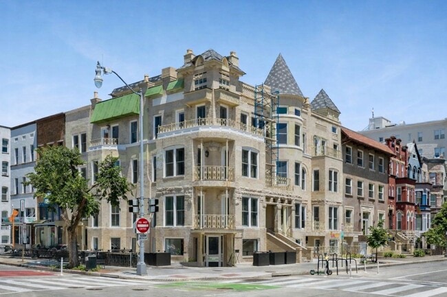 Photo - 1641 R St NW House