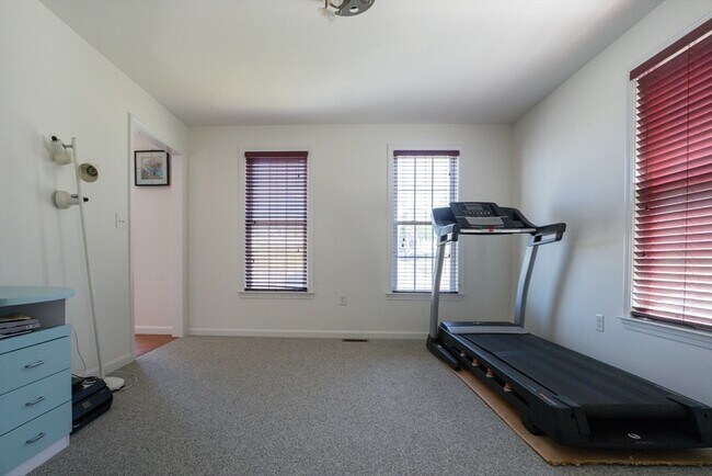 Foto del edificio - 30 Briarcliff Dr