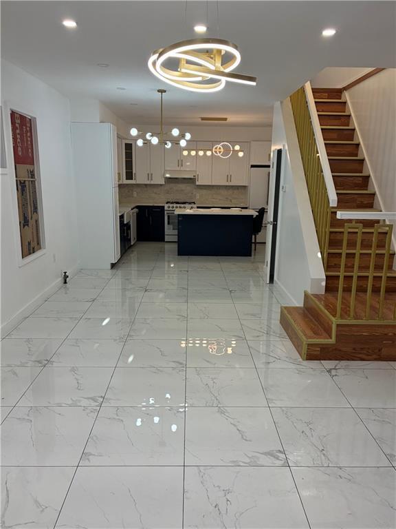 Foto del edificio - 1637 E 53rd St