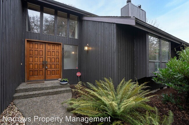 Building Photo - 3 br, 2.5 bath House - 7410 84th Street Co...