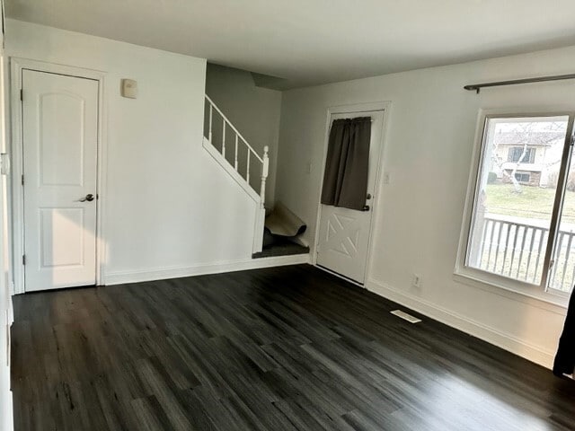 Building Photo - 105 Malibu Dr