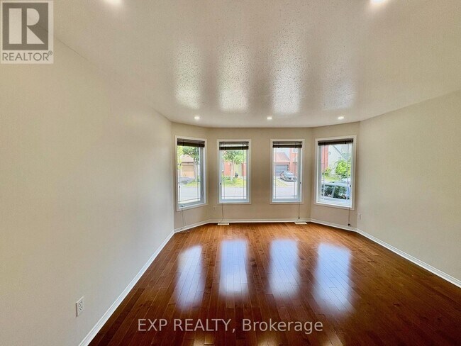 Building Photo - 52 Collington St