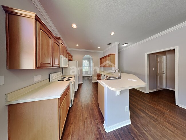 Building Photo - 1560 Mountclair Court