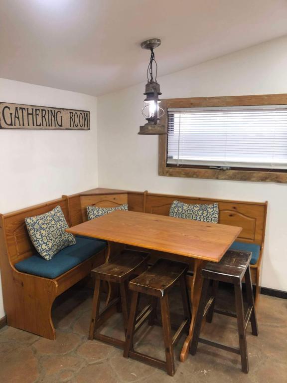 Building Photo - 609 14th St