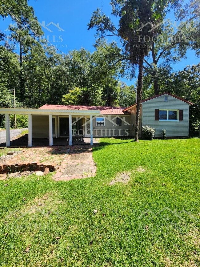 Building Photo - 1201 Shirley Dr