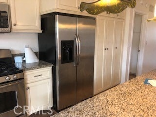 Building Photo - 13902 Yorba St