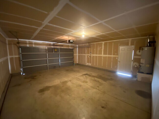 Foto del edificio - 3848 E Oak Ave