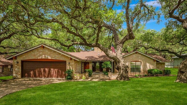 Building Photo - GORGEOUS OAK FOREST SINGLE-STORY HOME