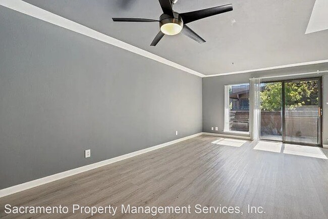 Building Photo - 1 br, 1 bath House - 2424 Larkspur Lane - ...