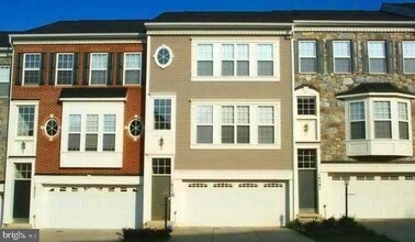 Building Photo - 16579 Bramblewood Ln