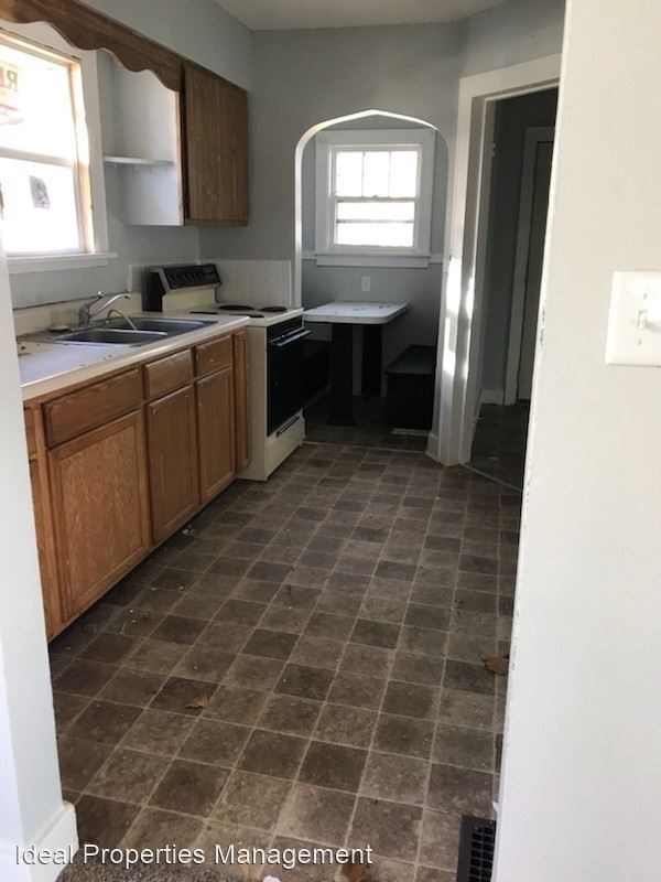 Building Photo - 2 br, 1 bath House - 2602 S Glenwood