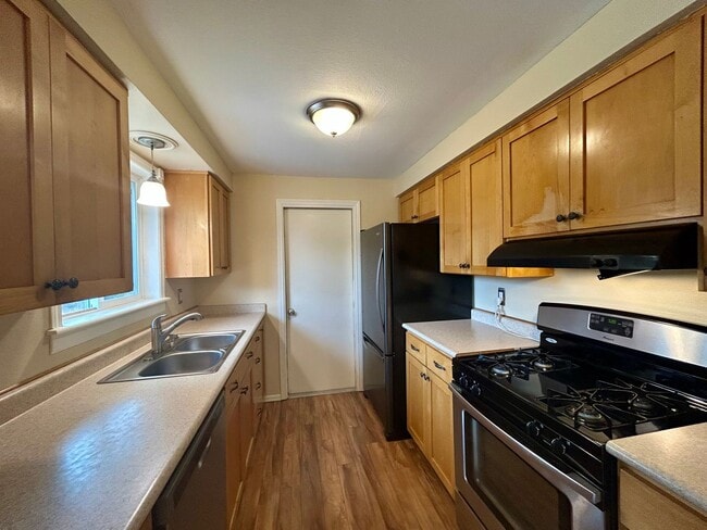 Building Photo - 239 Pollman Cir