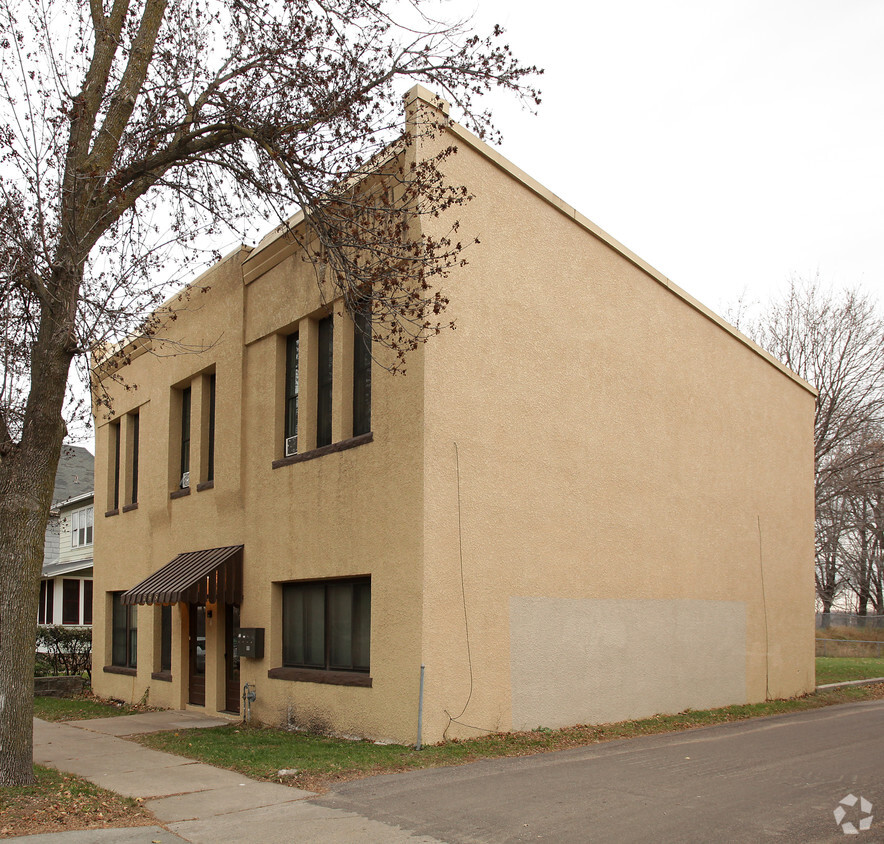 Building Photo - 745 Margaret St