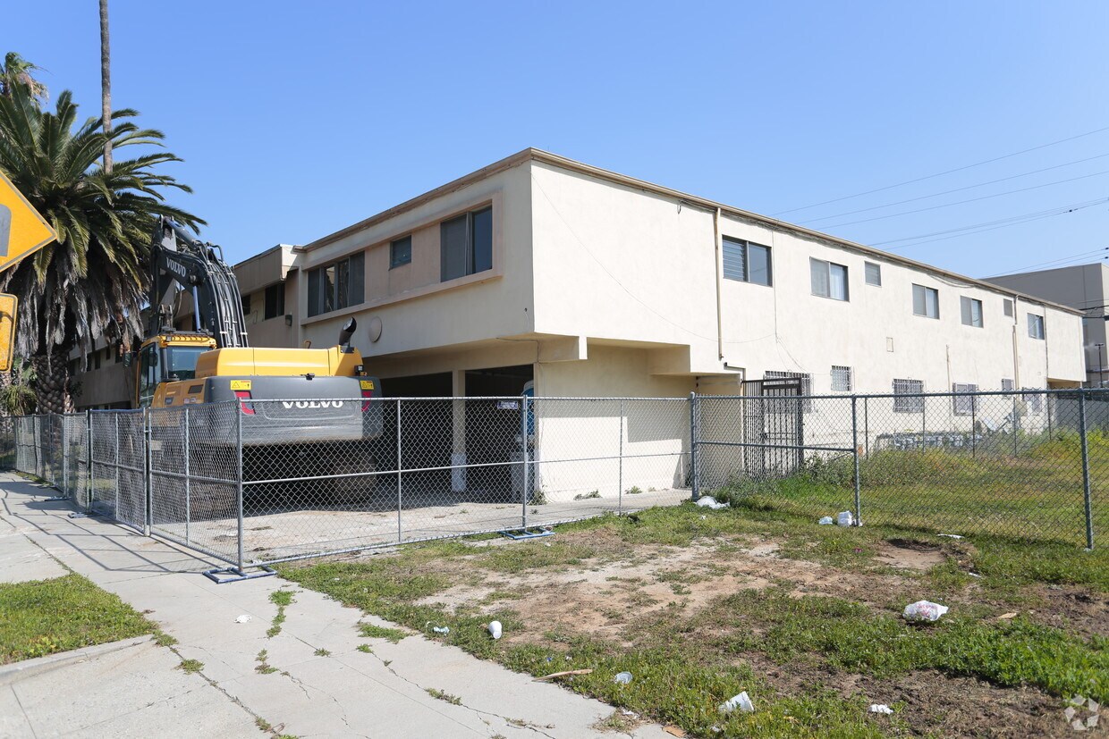 Building Photo - Lei Lani Apartments