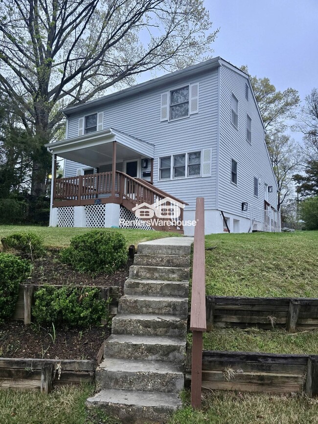 Building Photo - 5014 Erie St
