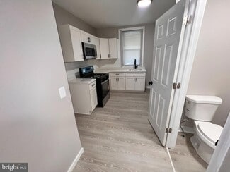 Building Photo - 6110 Wheeler St