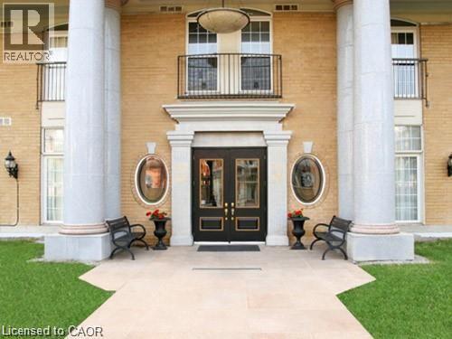 Photo du bâtiment - 135 James St S