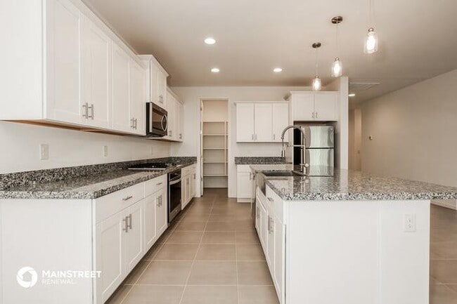 Building Photo - 5518 W Walatowa St, Phoenix, AZ 85339