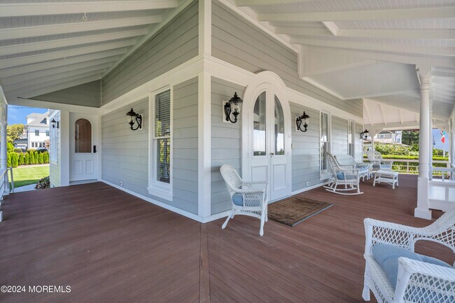 Building Photo - 18 Madison Ave