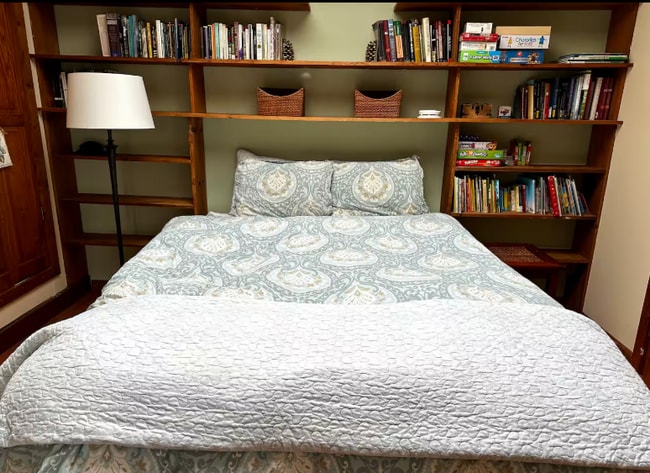 Building Photo - 13530 Scatter Ridge Rd