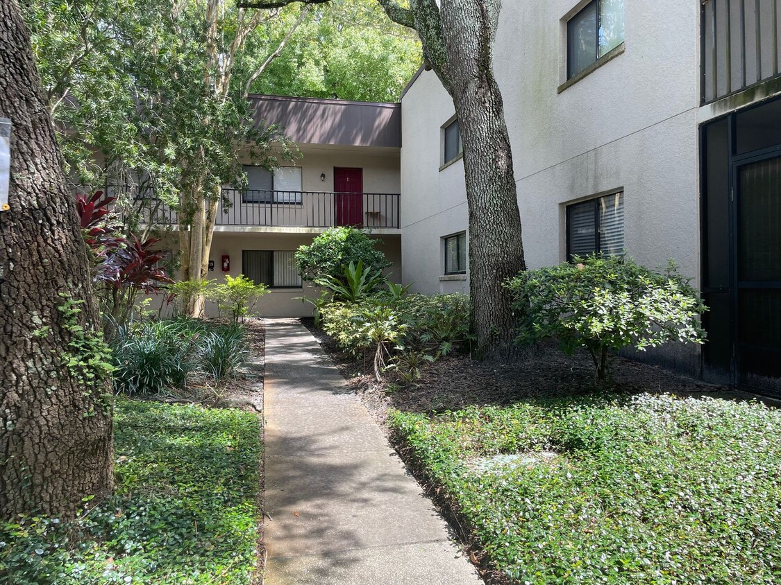 Primary Photo - Spacious 2bed/2bath condo near USF $1590/m...