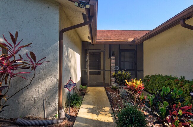 Foto del edificio - 23120 Barwood Park Ln