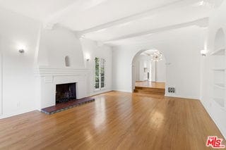 Foto del edificio - 7972 Blackburn Ave