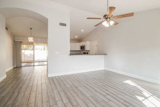 Foto del edificio - 1333 N Higley Rd