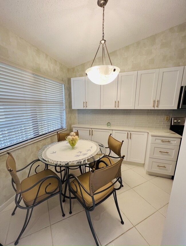 Building Photo - 7578 Tahiti Ln