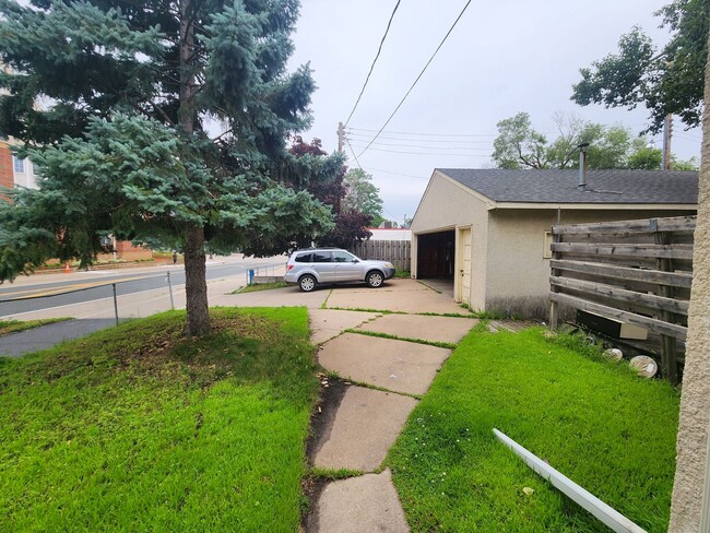 Building Photo - 7544 Garfield Ave S