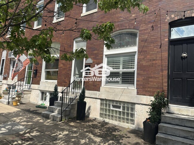 Building Photo - 1015 S Clinton St