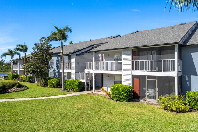 Building Photo - Timber Chase at Sarasota Bay