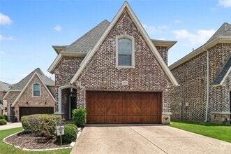 Building Photo - 710 Rembrandt Ct