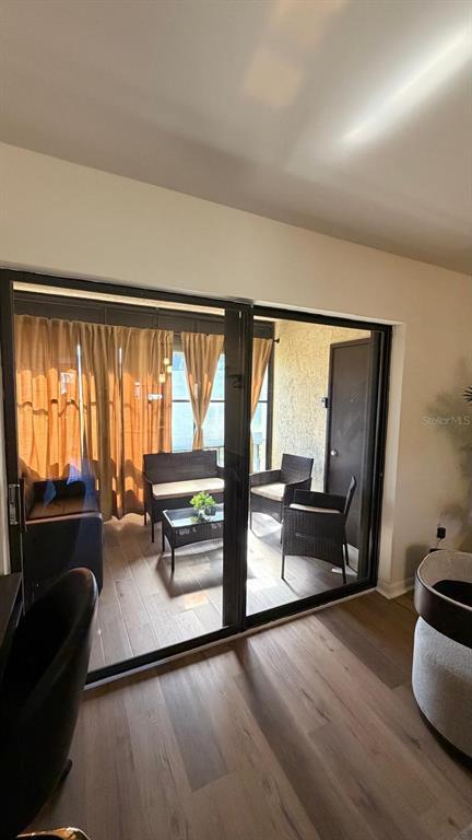 Foto del edificio - 2400 Winding Creek Blvd