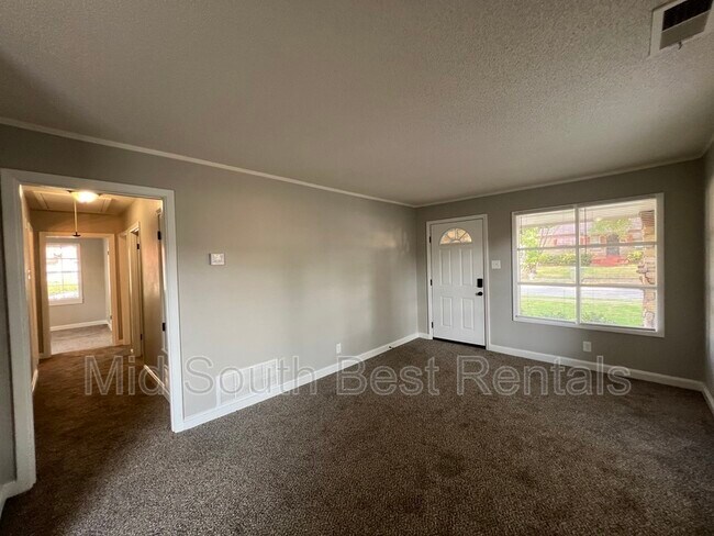 Foto del edificio - 2249 Amherst Cove